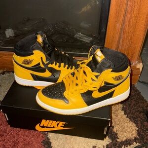 Air Jordan’s 1 Retro high OG slightly worn